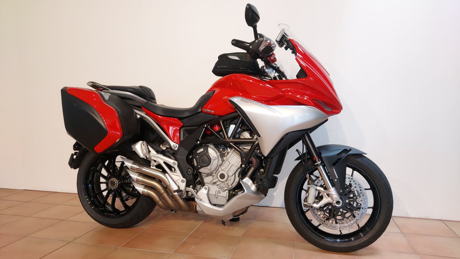 MV Agusta Touring: MV Agusta Turismo Veloce 800 – Usato da Tägerschen venduto da Moto-Welt 2