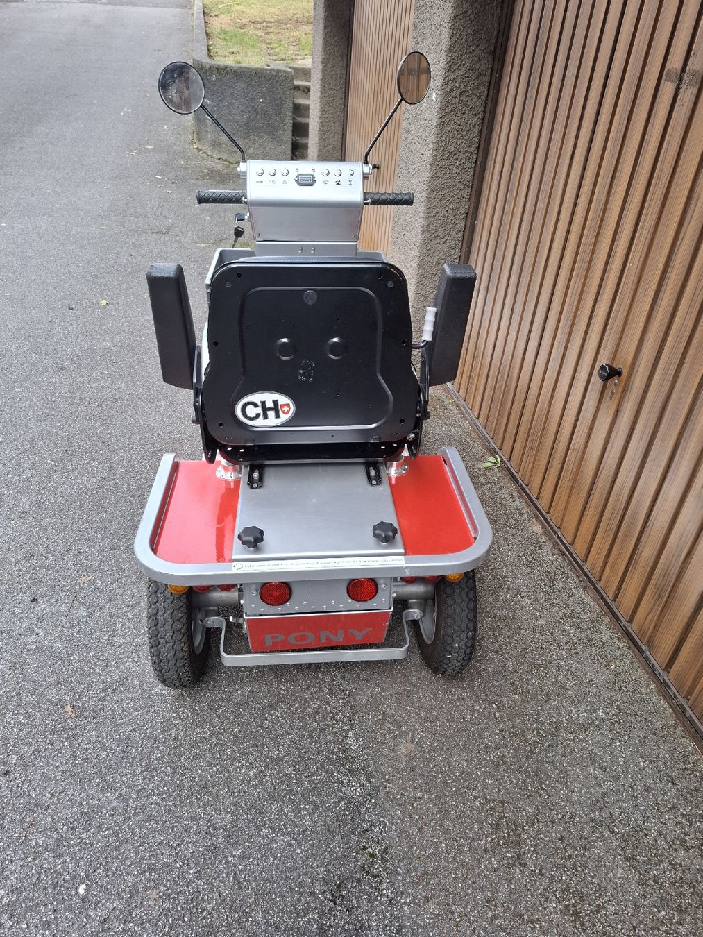 Elektromobile: Pony véhicule mobilité réduite – Neu (gemäss Beschreibung) aus Lausanne von kol_c8fm 6