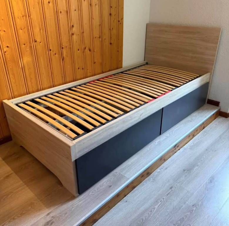 Betten: Lit une place – Gebraucht aus Forel (Lavaux) von vin_6xqx