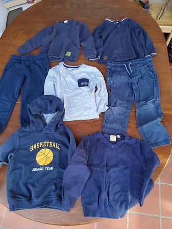 Kleiderpaket Gr 110 Hosen Pullover