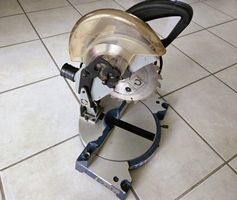 KAPP- GEHRUNGSSÄGE / TISCHSÄGE - KS 210/2 PROFI