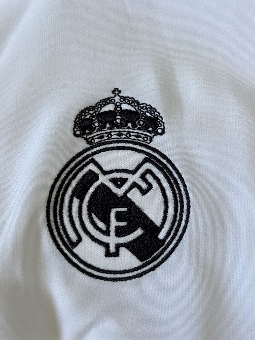 Real Madrid Giacche: Adidas Trainingsjacke Real Madrid Gr. 140 – Usato da Genève venduto da Livsonman 2
