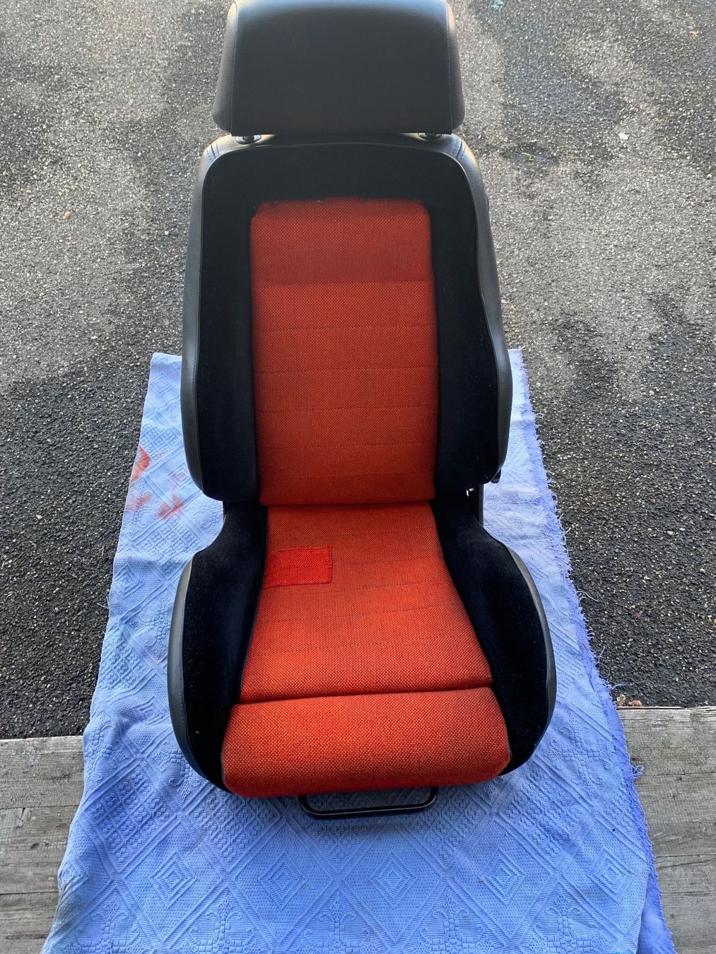 Recaro Tutti pezzi di ricambio auto: Recaro sitz – Usato da Grenchen venduto da Netii10