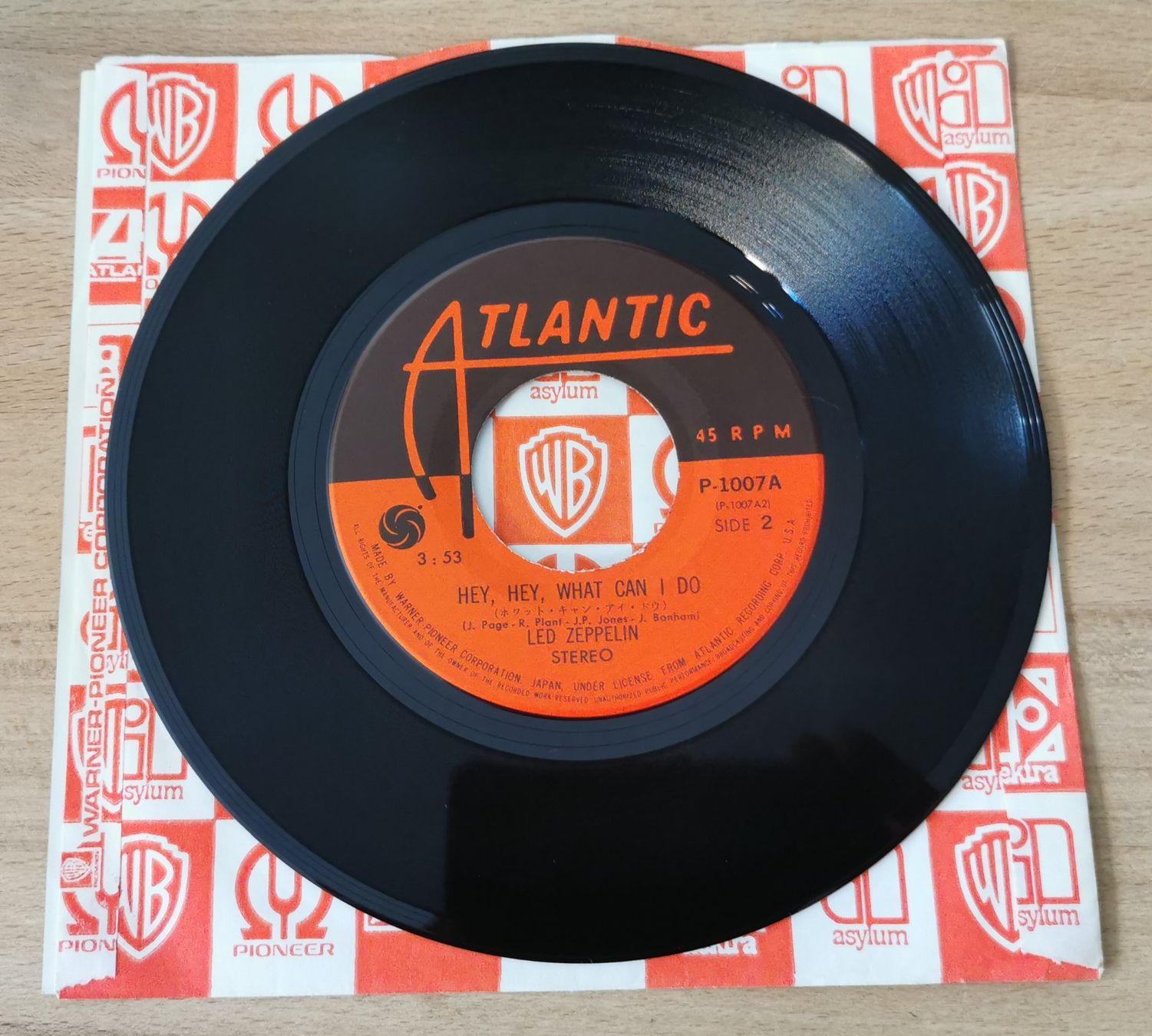 Schallplatten: LED ZEPPELIN: Immigrant song 7" Single JAPAN Import – Gebraucht aus Münchwilen TG von Swb 3