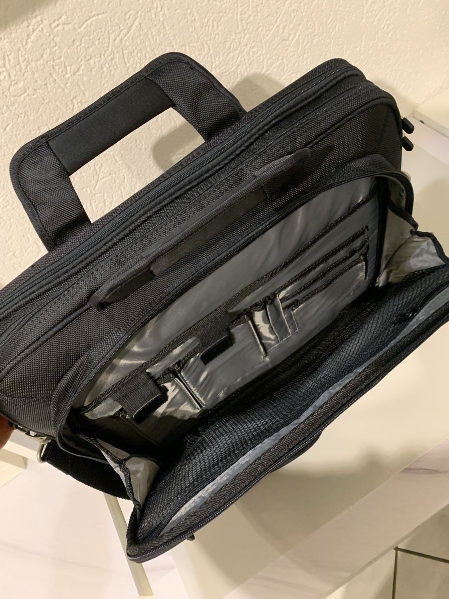 Valigie & Borse: Dell Laptoptasche - unbenutzt! – Nuovo (secondo la descrizione) da Niederlenz venduto da chi_ie_007 2