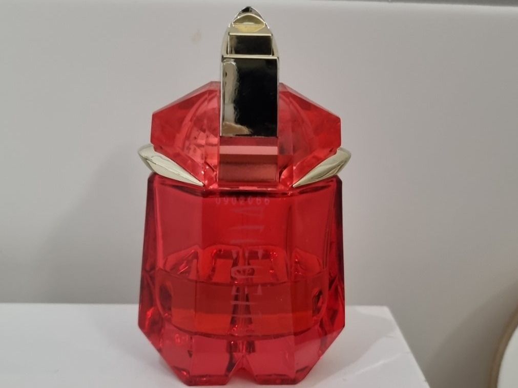 Mugler Parfum & Eau de Toilette: Alien Fusion by Mugler – Gebraucht aus Eschenbach LU von  1