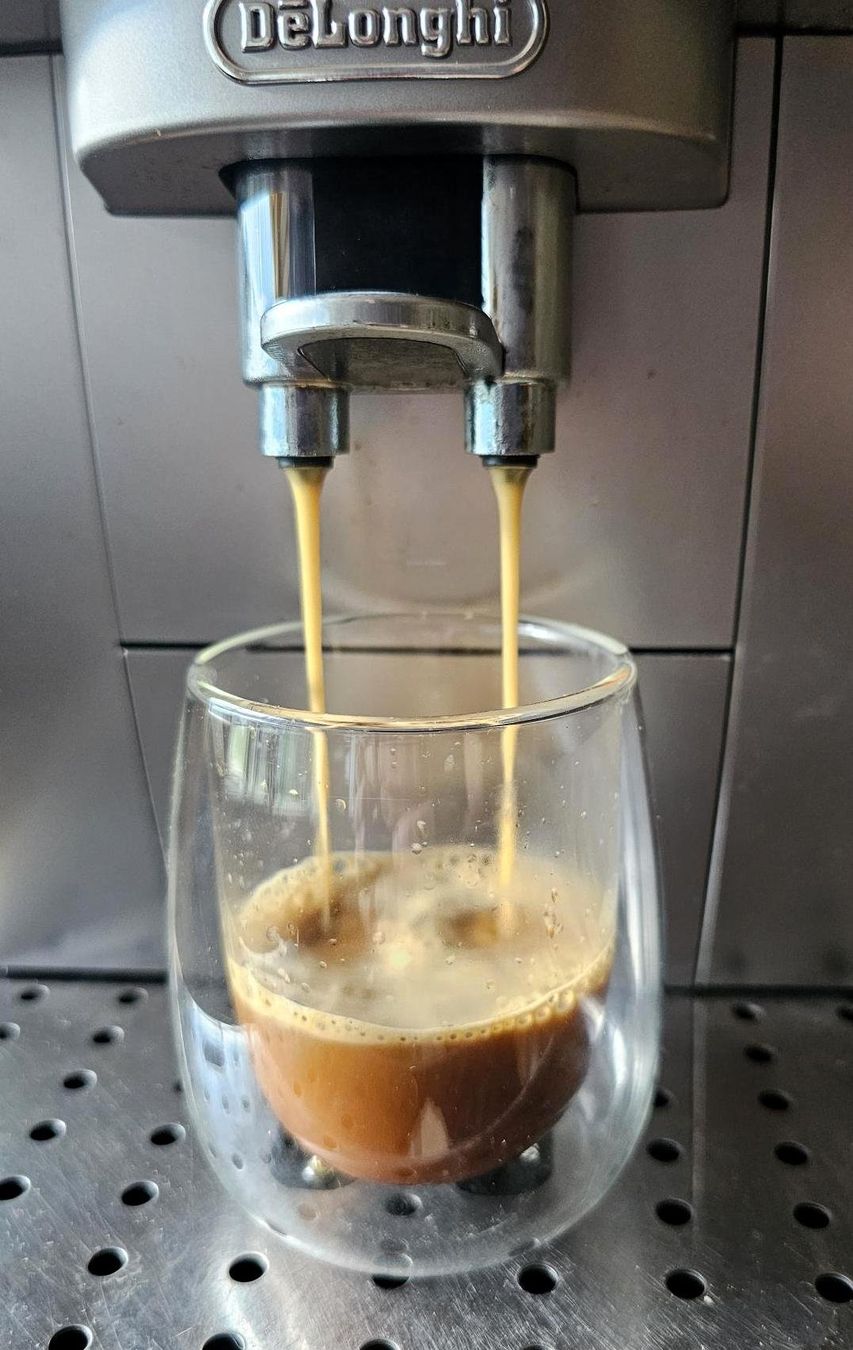De'Longhi Macchine per caffè & Macchine per espresso: DeLonghi  Magnifica S Smart Kaffeemaschine / machine à café – Usato da Collonges venduto da arashee 6