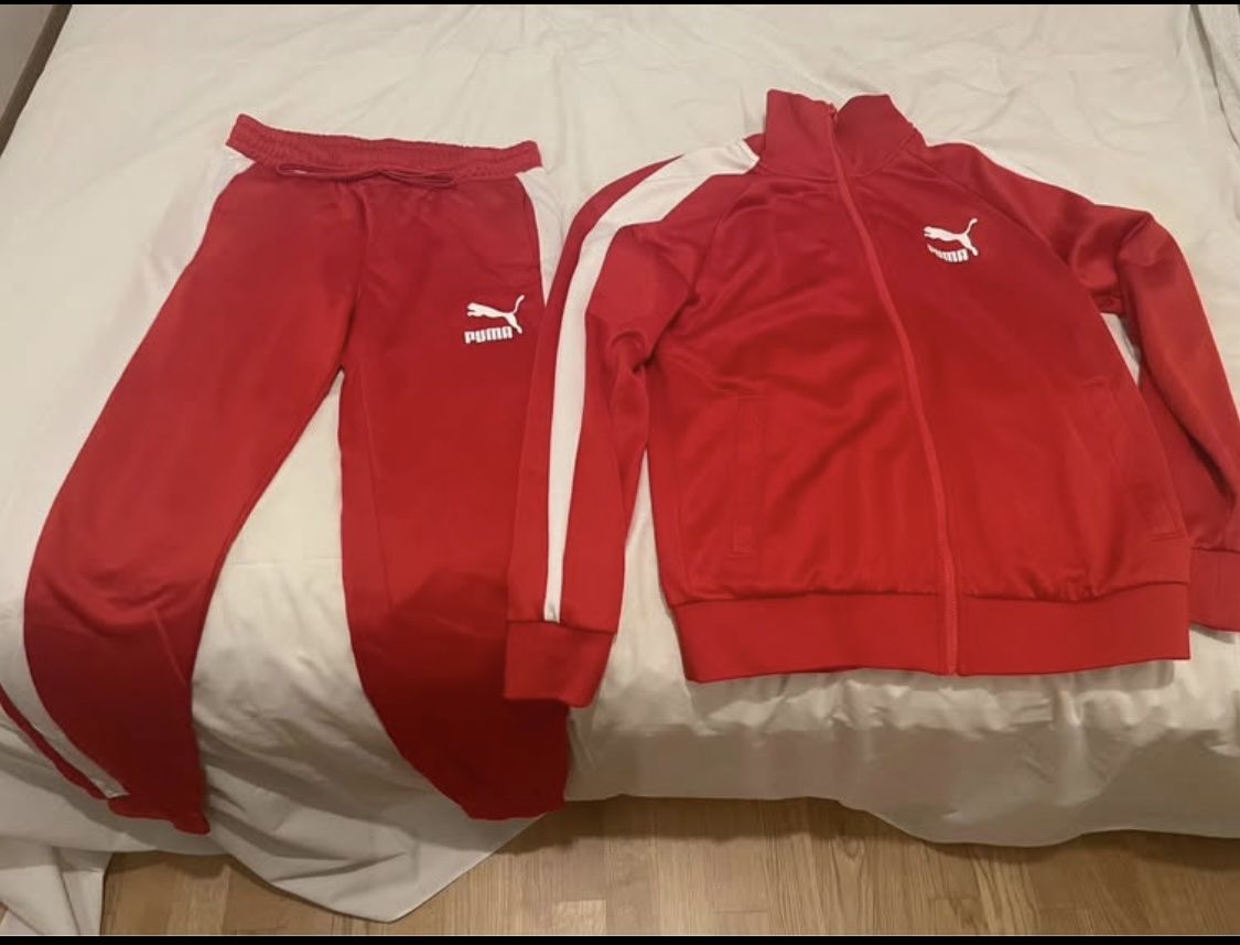 Puma Lotti di vestiti: Ensemble Puma rouge et blanc taille M – Nuovo (secondo la descrizione) da Petit-Lancy venduto da Favollino