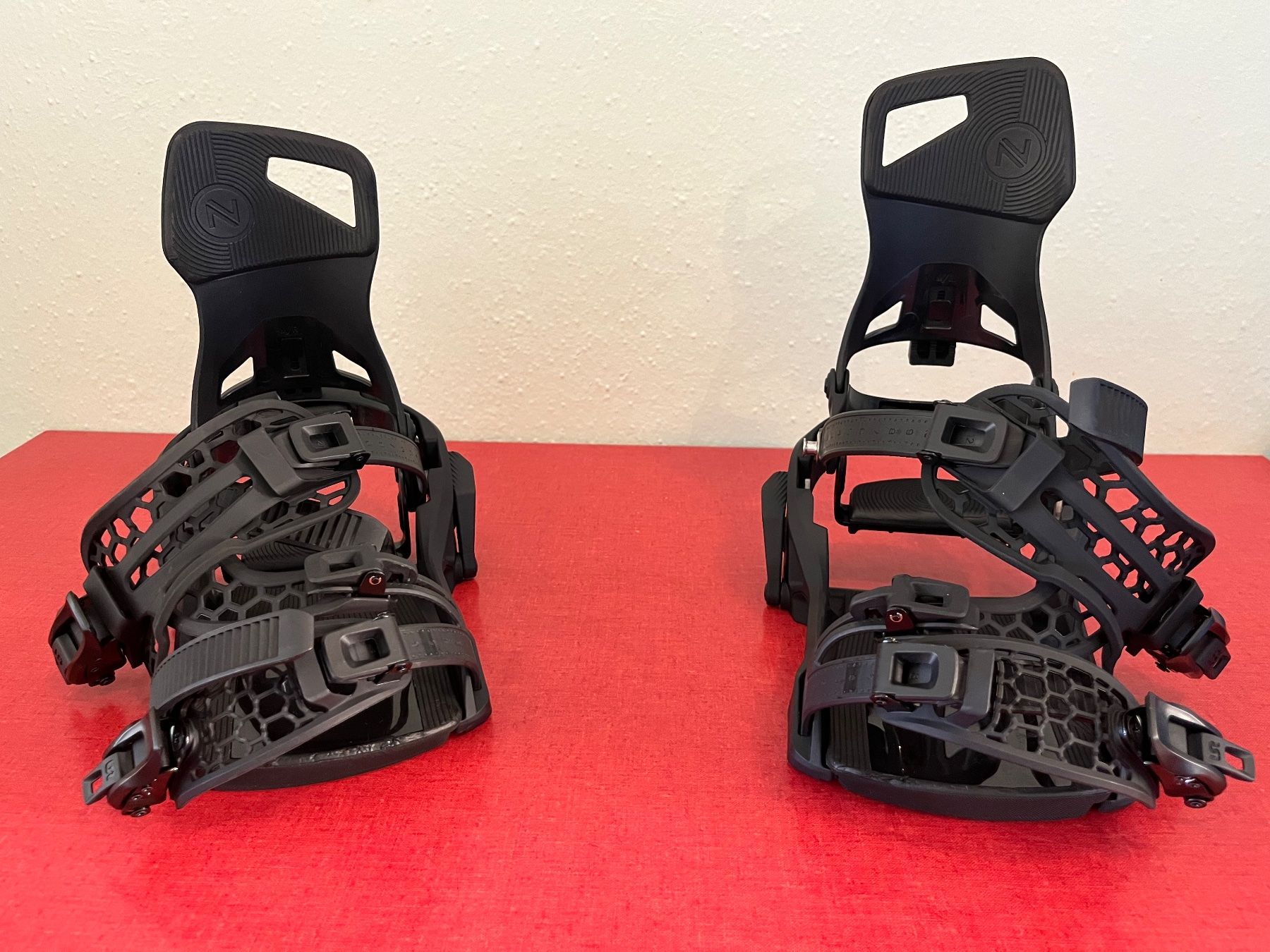 Nidecker Fixations: Nidecker Supermatic 2023/2024 Black M – D'occasion à Zürich par