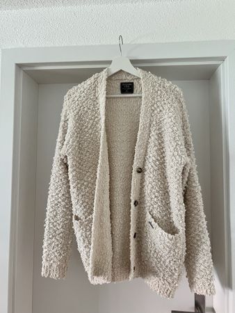 Kuschelige Strickjacke Abercrombie & Fitch