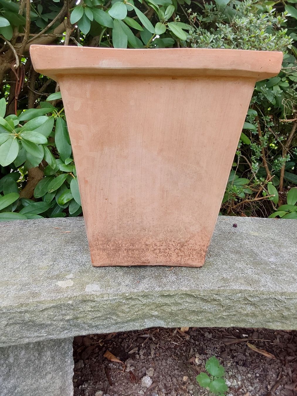 Pots de fleurs: Blumentopf aus Ton – D'occasion à Arbon par co-gr 2