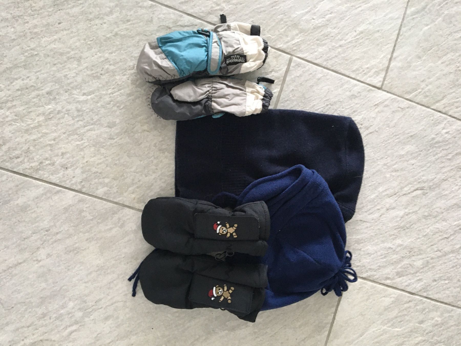 Guanti: Handschuhe und Kappen – Usato da Adliswil venduto da rossoelmare 2