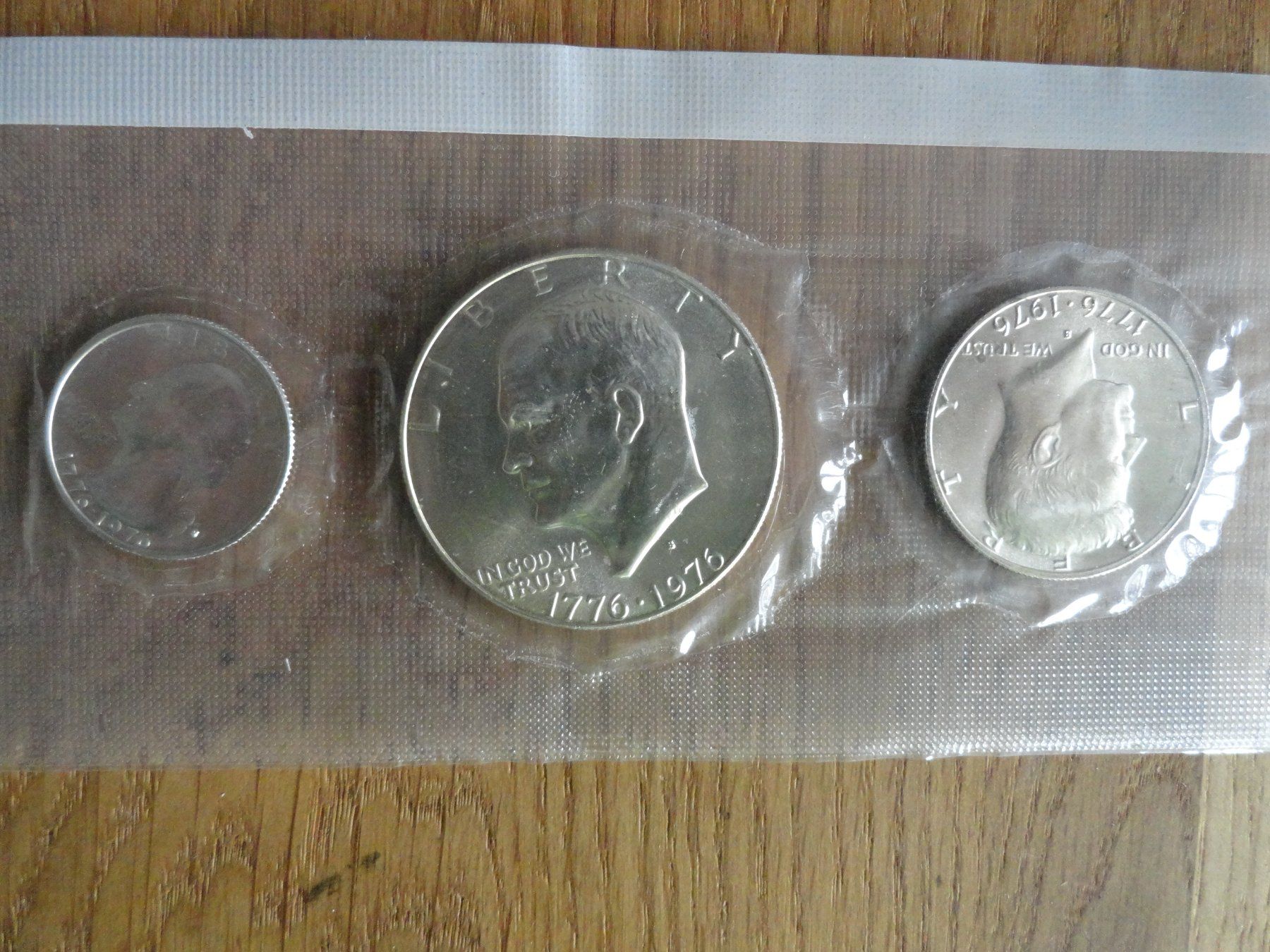 Tutti le monete: US Mint Bicentennial Silver Uncirculated Set 1776-1976 – Nuovo e nell'imballaggio originale da Gerlafingen venduto da Shiva_74 1