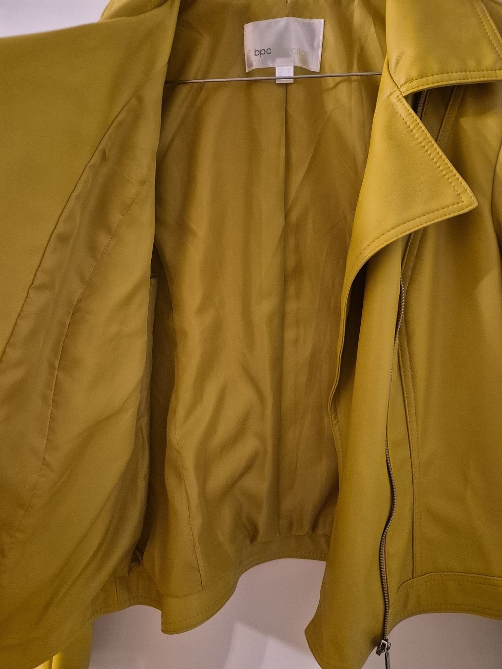 Giacche: Kunstoff Lederjacke gelb Gr. 40 – Usato da Thalwil venduto da Briscolina 2