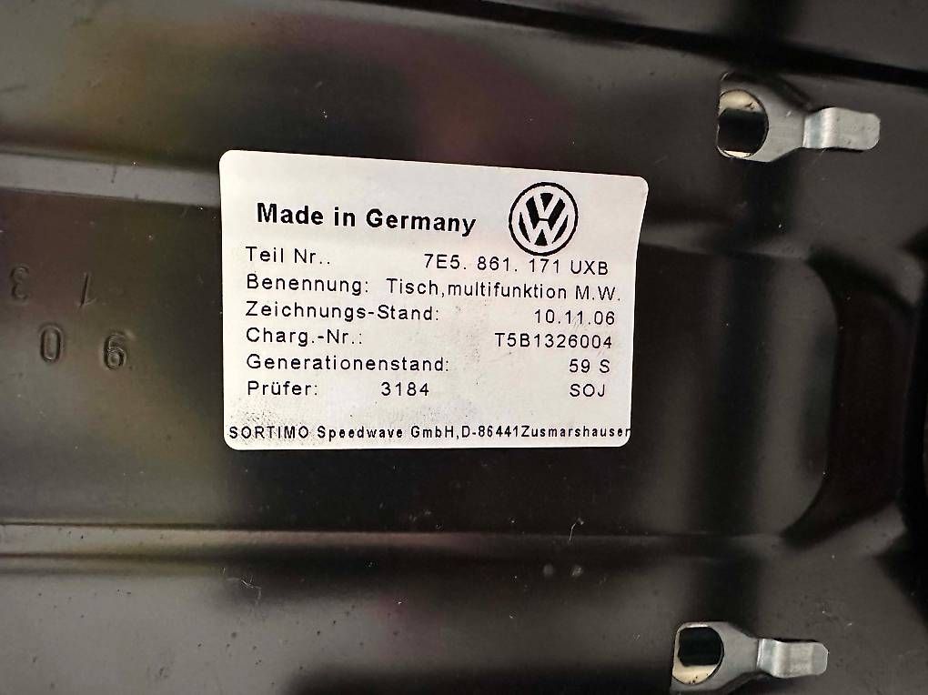 VW Sonstiges Campingzubehör: VW T5 T6 Multivan Tisch Camping – Gebraucht aus Männedorf von Vollbart72 1