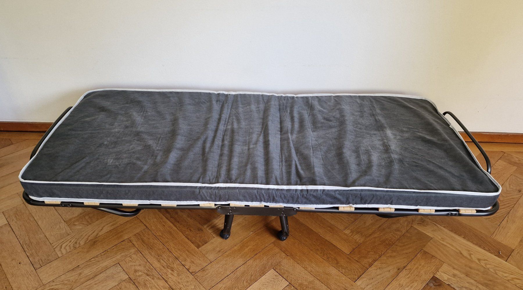 Conforama Betten: Klappbett – Gebraucht aus Zürich von Patusc 1