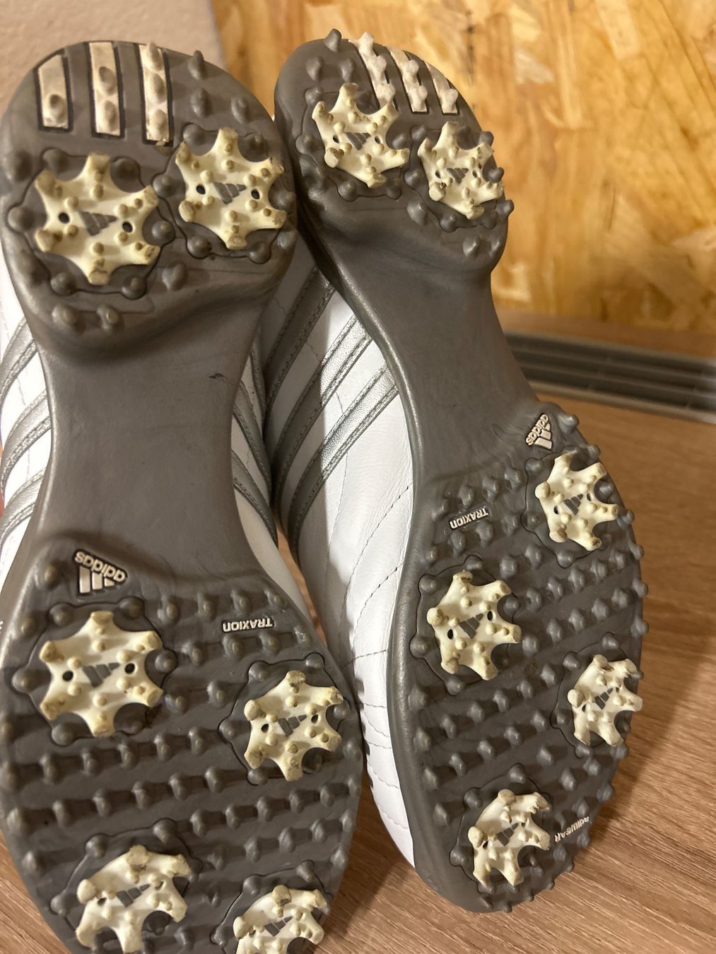 Adidas Damenschuhe: Adidas Climacool ThinTech Golfschuhe Gr. 37 1/3 – Gebraucht aus Allschwil von GrenzWert 1