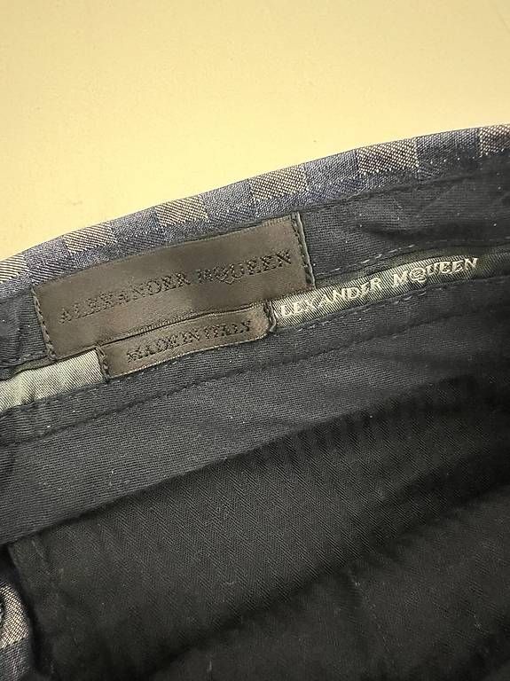 Pantaloni: Alexander McQueen Checked Trousers Blue/Grey Size L – Usato da Auvernier venduto da cai_9v9y 1