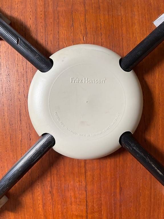 Fritz Hansen Stühle: Arne Jacobsen Stuhl 3103 "Hammer" – Gebraucht aus Bern von OlaPaloma 3