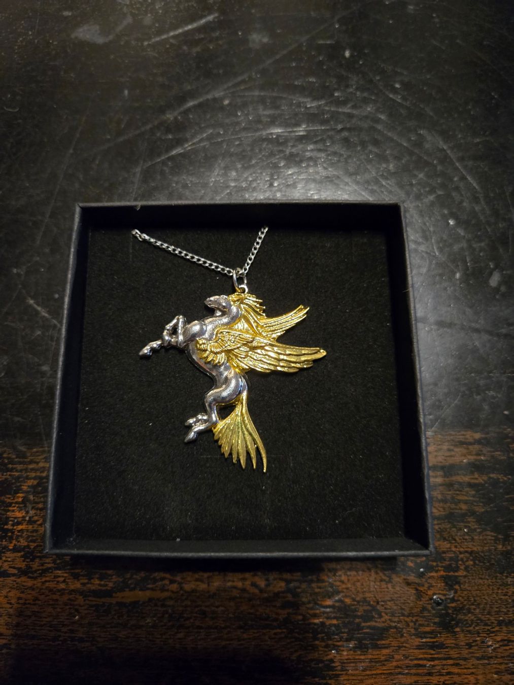 Ciondoli: Pendentif  Pegase – Nuovo (secondo la descrizione) da Bévilard venduto da CONTRESENS