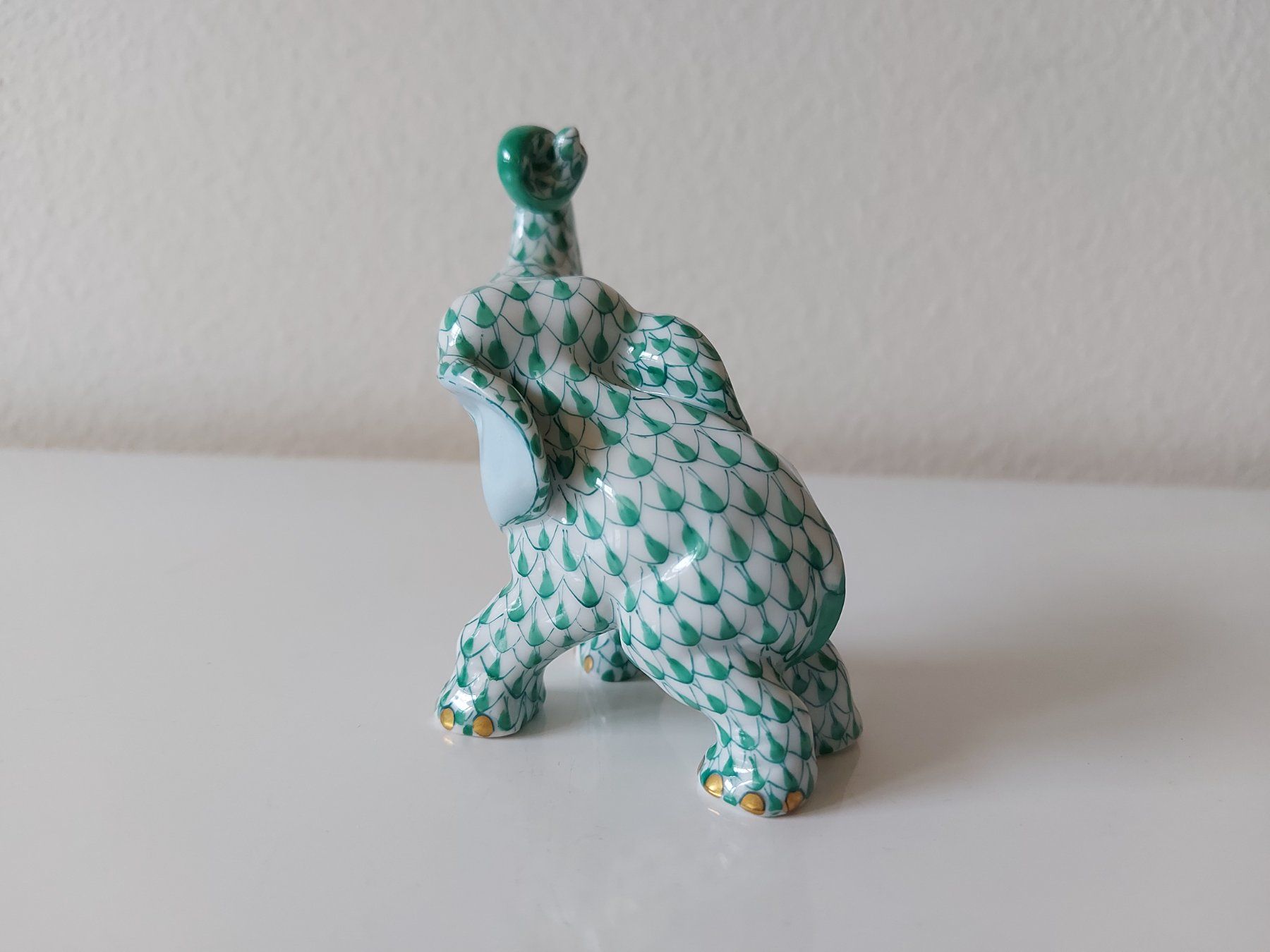 Herend Statuette: Herend  Hungary  Porzellan  Elefant  fishnet grün – Nuovo (secondo la descrizione) da Zürich venduto da Daniel517 2