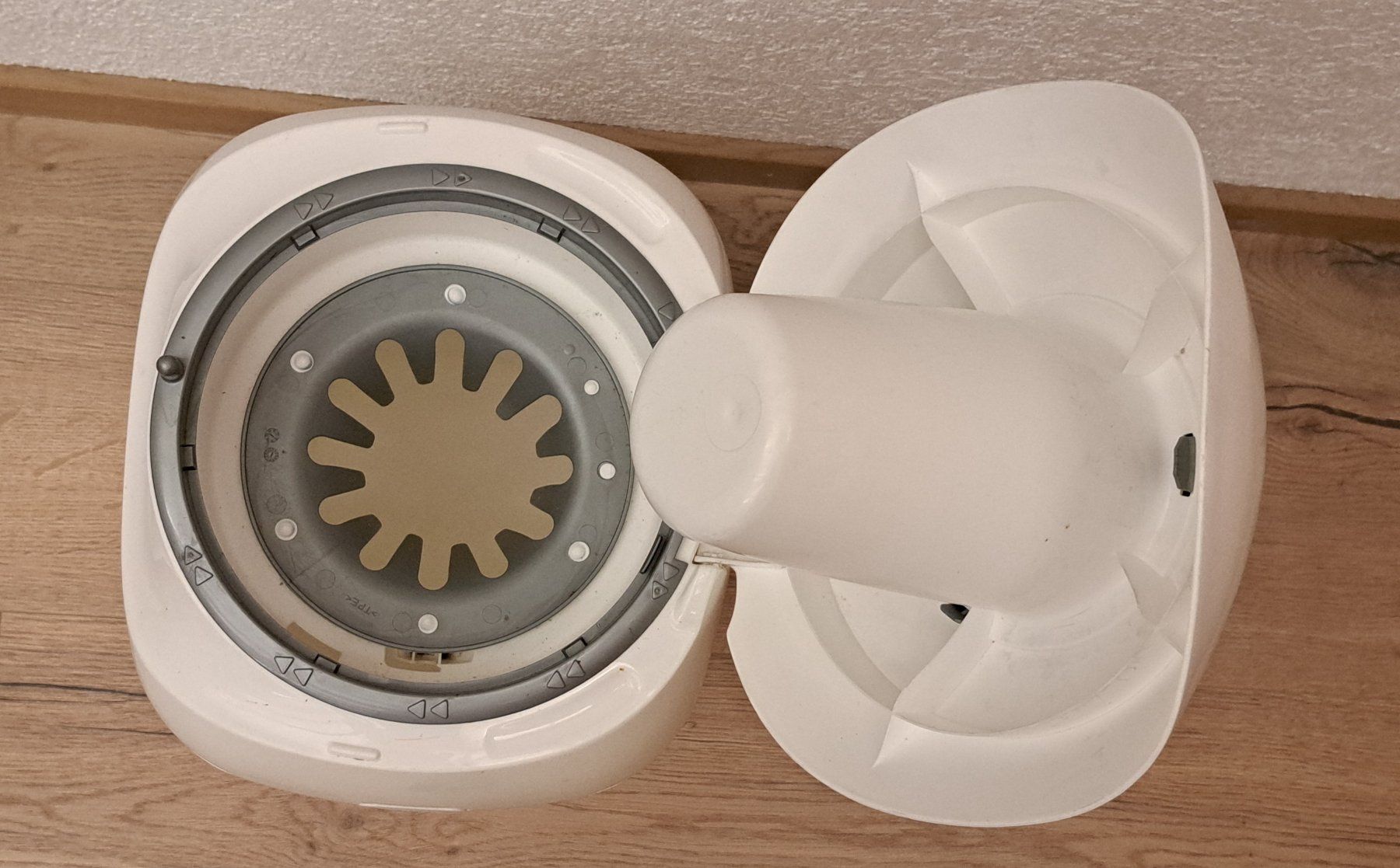 Tommee Tippee Poubelles: Windeleimer weiss mit 2 Nachfüllkassetten – D'occasion à Seuzach par poccolino 3