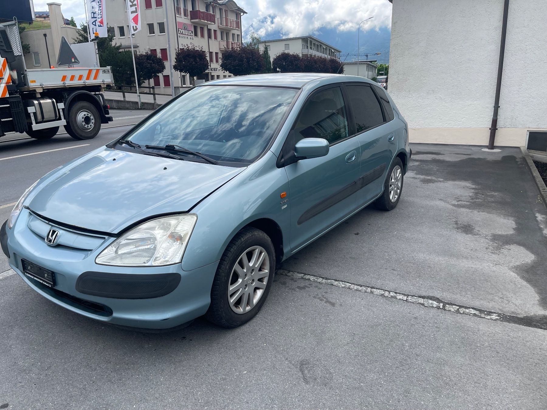 Honda Automobili: Honda Civic 1.6 Automatik – Usato da Eschen venduto da Ziya54 1
