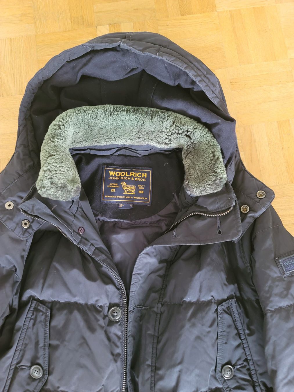 Woolrich Giacche: WOOLRICH, Daunenparka Grösse S Unisex – Usato da Petit Lancy venduto da Andrey9 1