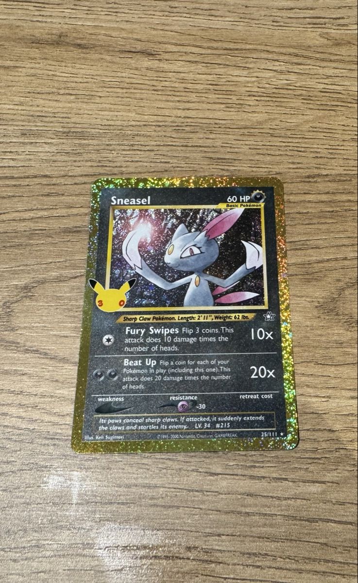 Pokémon Carte collezionabili: Sneasel 25/111 Celebrations  – Usato da Bellinzona venduto da Yanpa