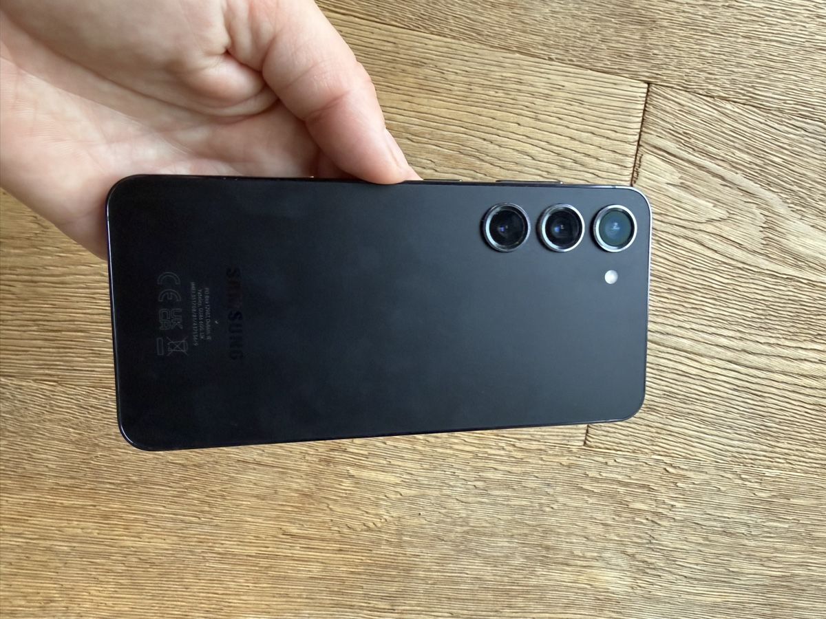 Samsung Handys / Smartphones: Samsung s 23 - 256 gb – Gebraucht aus caux von Petulka71 2