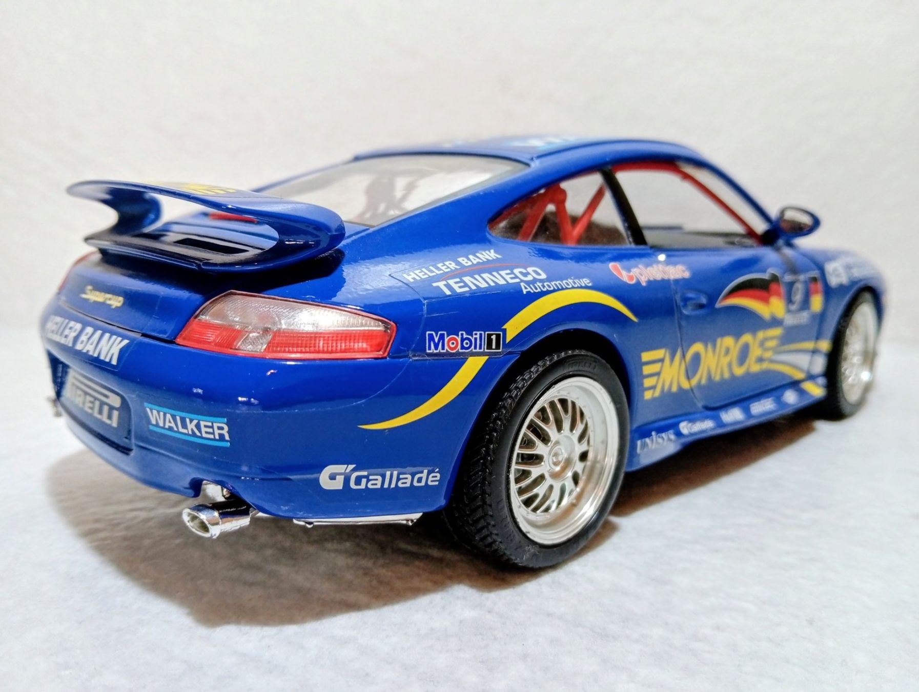 Porsche Modellini d'auto: Porsche Carrera 911 – Nuovo (secondo la descrizione) da Huttwil venduto da Secondtrain 1