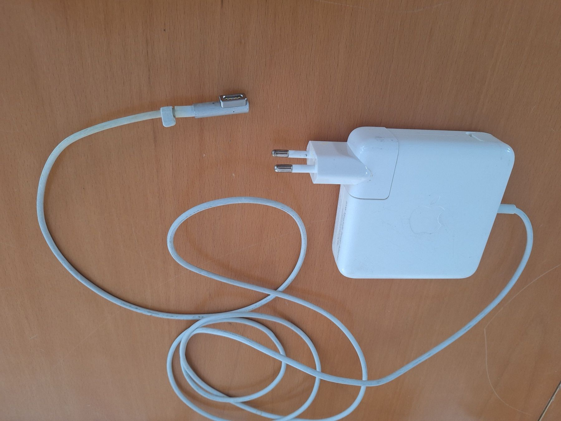 Apple Chargeur: APPLE MAGSAFE 2 POWER ADAPTER 85W – D'occasion à Biel/Bienne par 26101993
