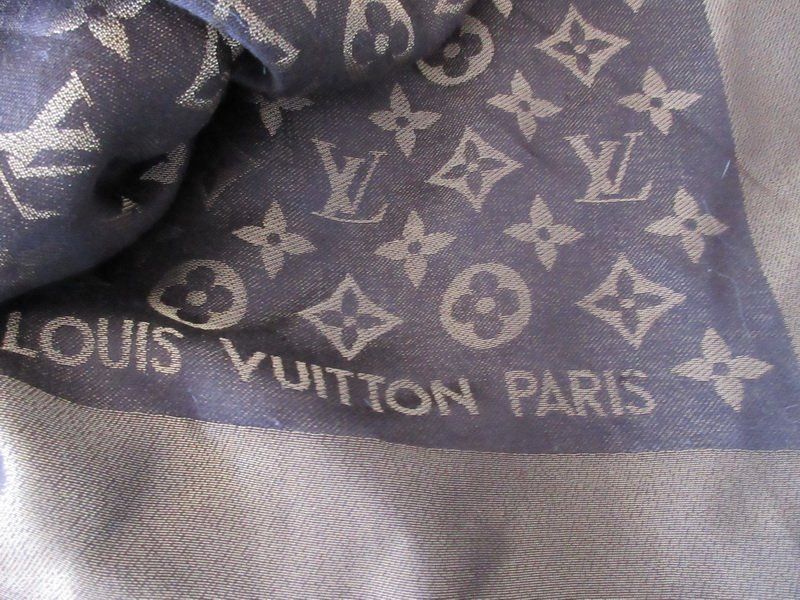 Louis Vuitton Shine in 20127 Milano für € 220,00 zum Verkauf