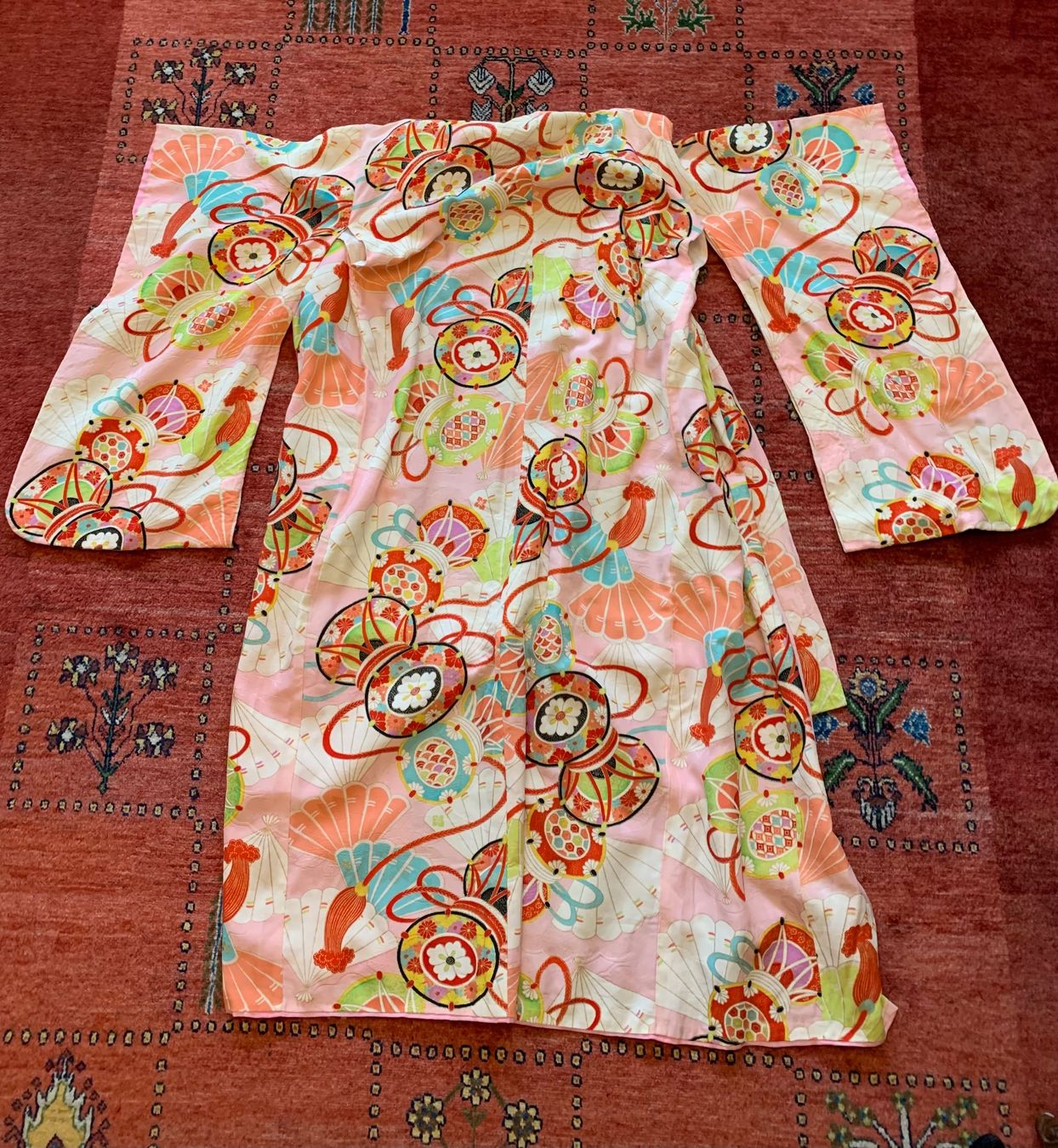 Kimonos: Original japanischer Kimono aus Seide – Gebraucht aus Birsfelden von Exclusivity 4