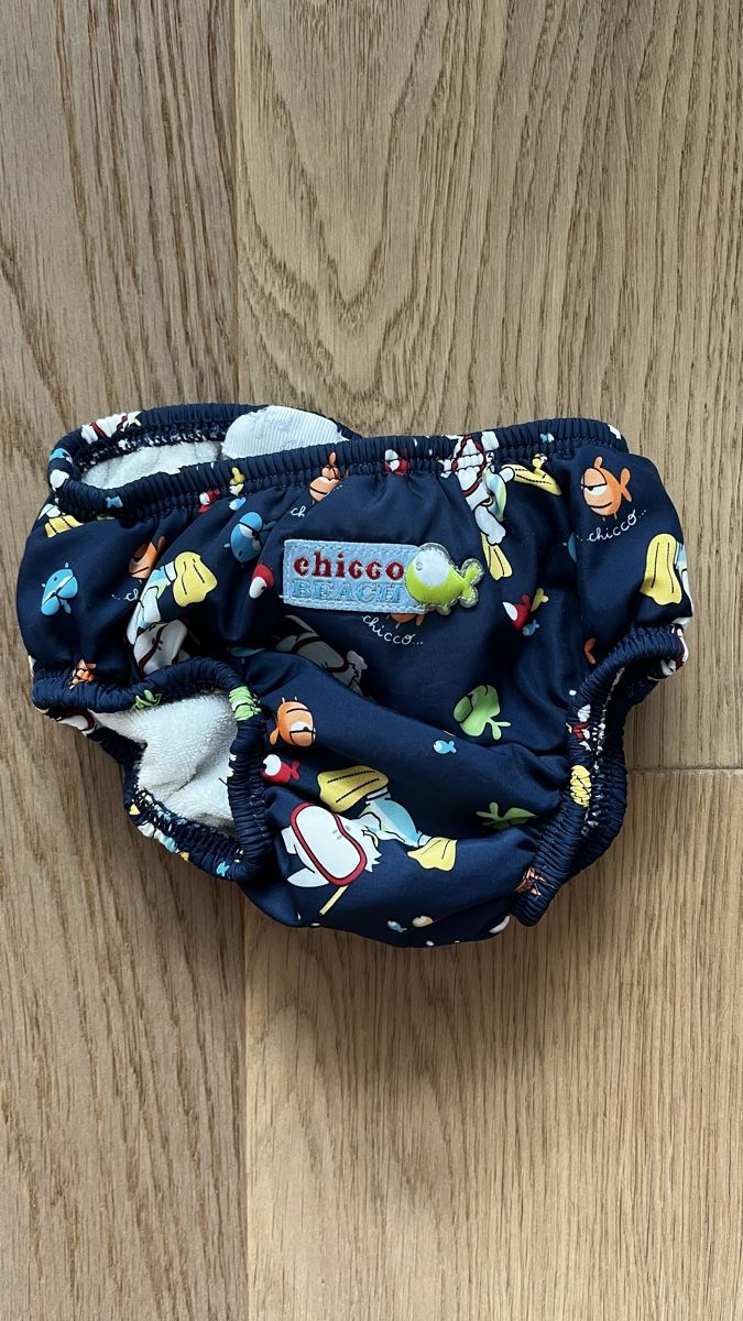 Pantalons: Baby Badehose von Chicco Grösse 56 – D'occasion à Ins par trotamunda