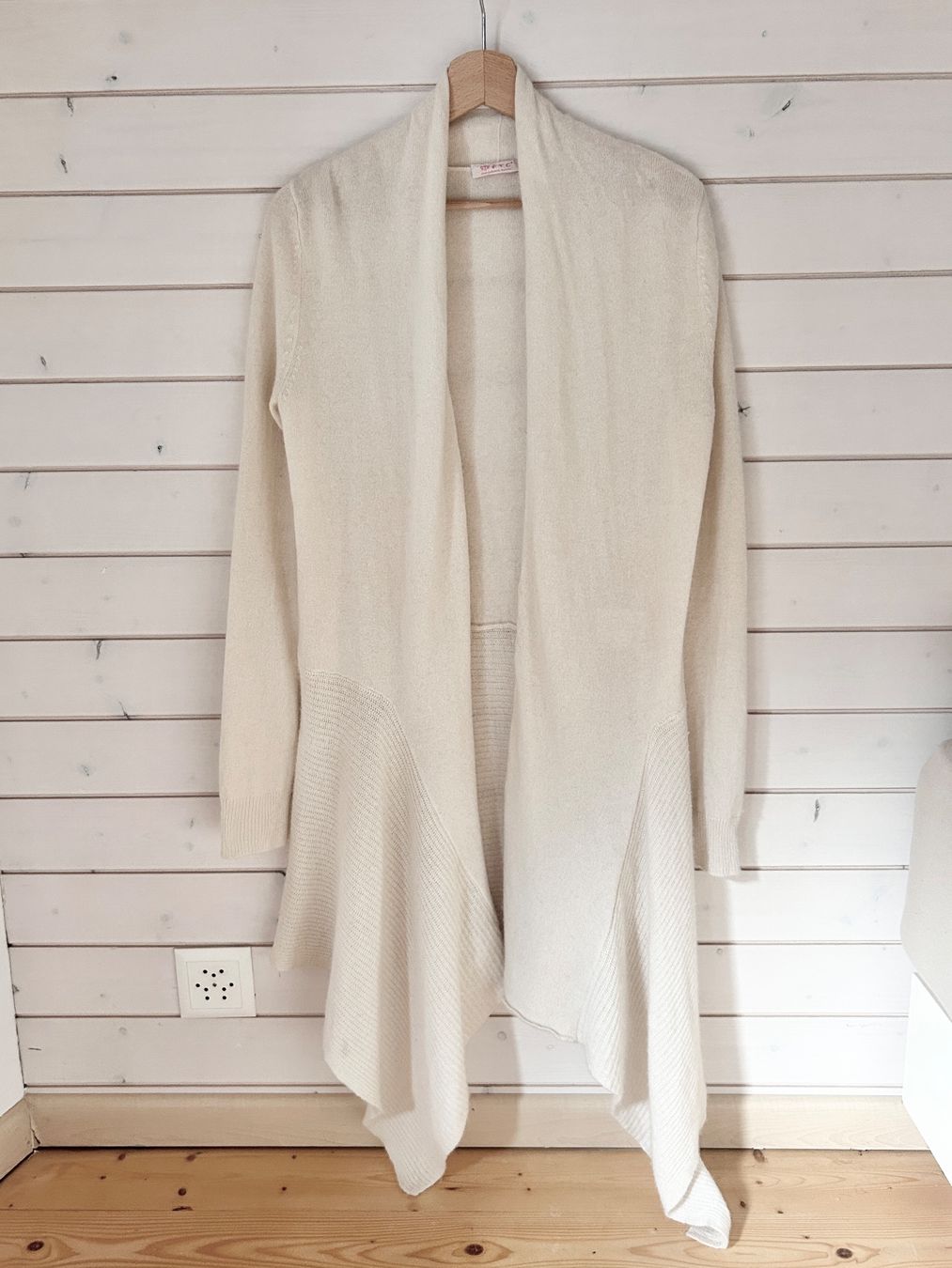 FTC Jacken: FTC Kaschmir Cardigan - Gr. L – Gebraucht aus Illnau von Monkky 1