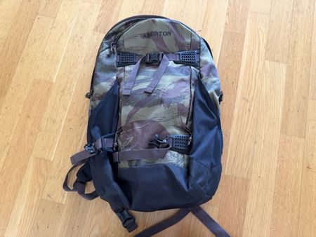 Neuer Rucksack Burton Camouflage Design