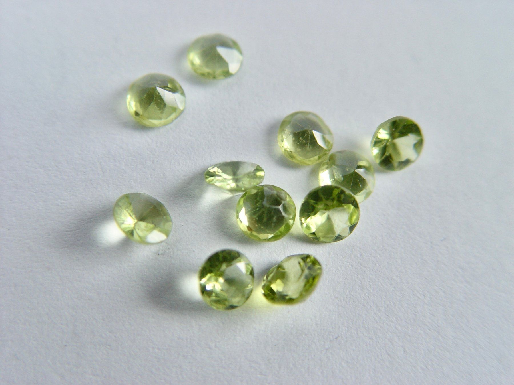 Pietre preziose: Peridot, Lot von 5ct – Usato da Henggart venduto da elsternwerk 1