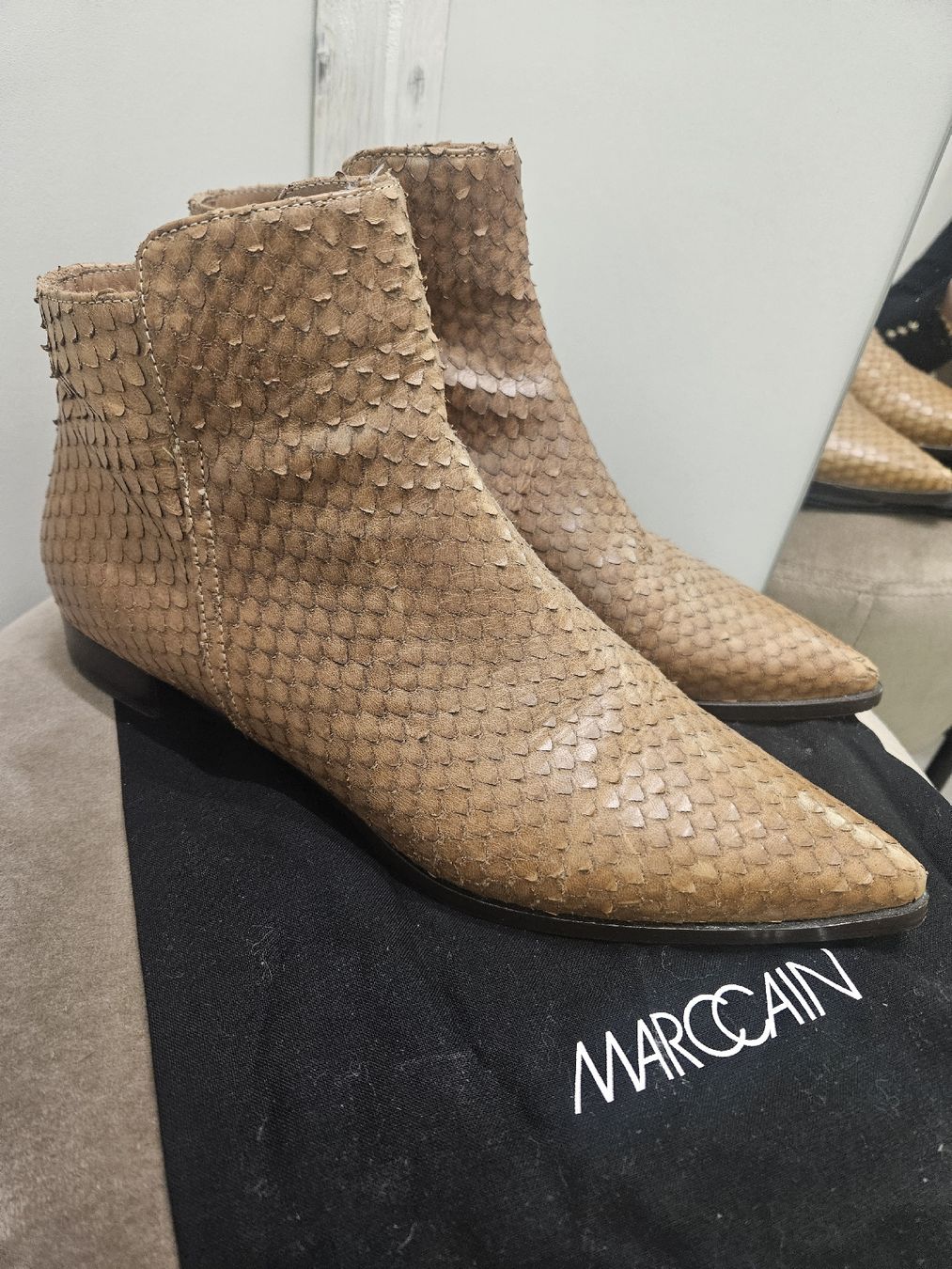 Marc Cain Scarpe da donna: Stiefeletten von Marccain 38 – Usato da ipsach venduto da michat01