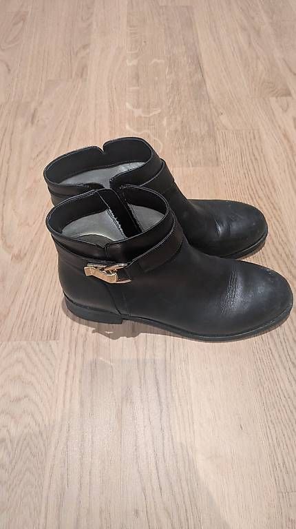 Chaussures femmes: Buffalo Boots, Grösse 38 – D'occasion à Zürich par nat_zjl8 1