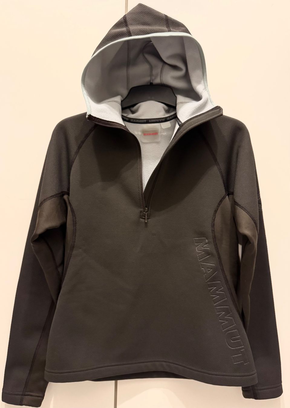 Mammut Maglioni & Felpe: Pull à capuche femme MAMMUT, Half Zip, marron, taille M – Nuovo (secondo la descrizione) da Genève venduto da OnSale 2
