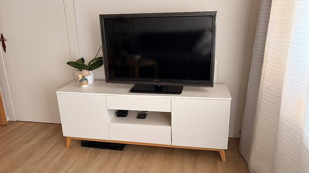 Meubles TV: TV Möbel von Tchibo – D'occasion à Udligenswil par geldsegen