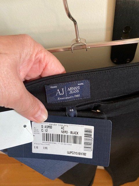 Armani Pantaloni: Hose Armani Jeans – Nuovo e nell'imballaggio originale da Malters venduto da Boxer18 2