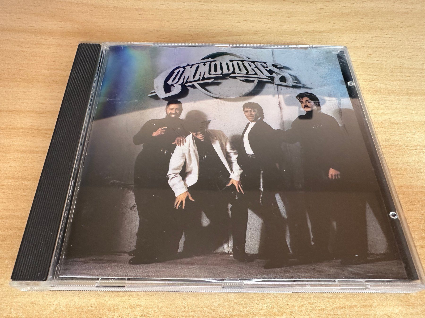 CD: F6 Commodores – Rock Solid – Usato da Rikon im Tösstal venduto da Alpenmutz