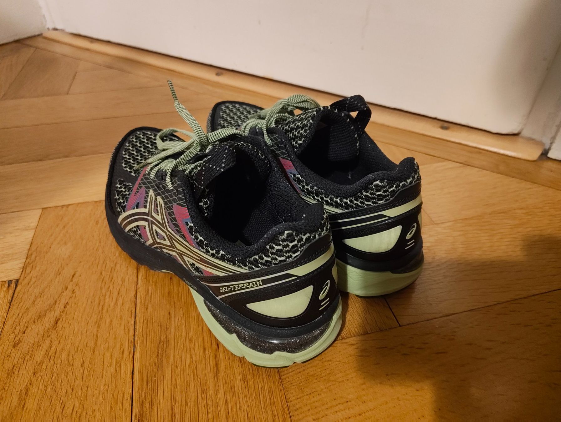 Asics Herrenschuhe: Asics US4-S GEL-TERRAIN – Gebraucht aus Genève von Sppo 1