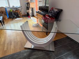 Esstisch mit Glasplatte weisser Standfuss gebraucht