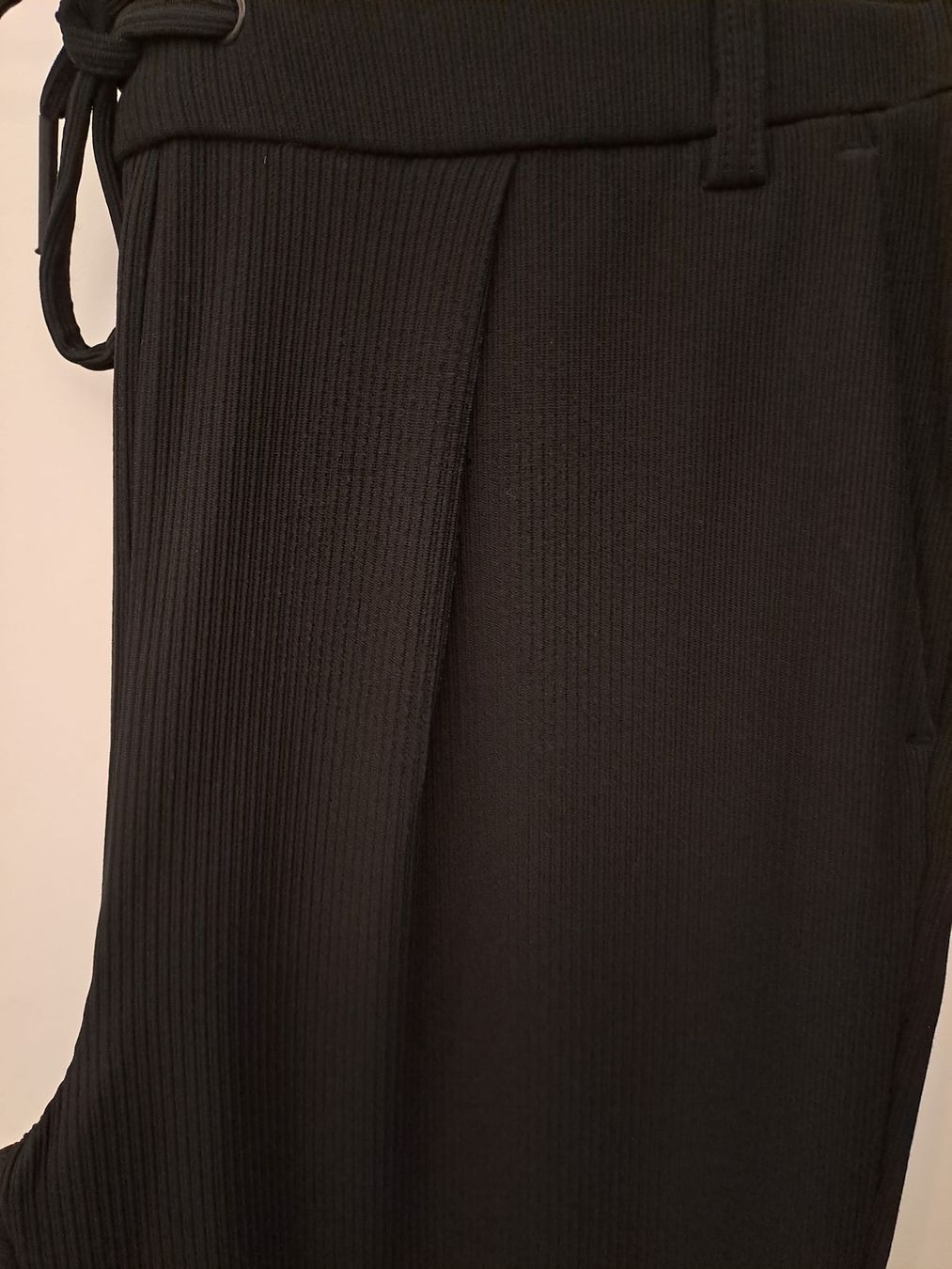 Only Pantaloni: ONLY Stoffhose Gr.M/30 – Usato da St. Gallen venduto da CAPYCORP 3