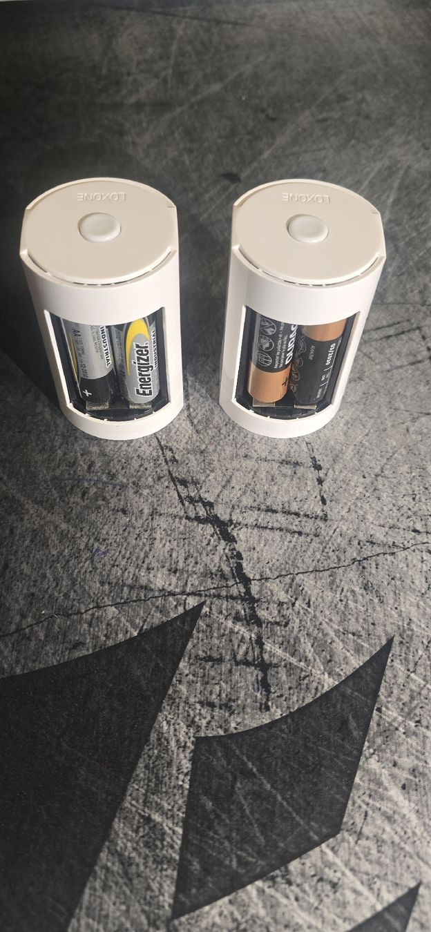 Loxone Componenti elettronici: 2x Loxone Stellenantrieb Air – Nuovo (secondo la descrizione) da Ennetmoos venduto da Bricks_and_more 1