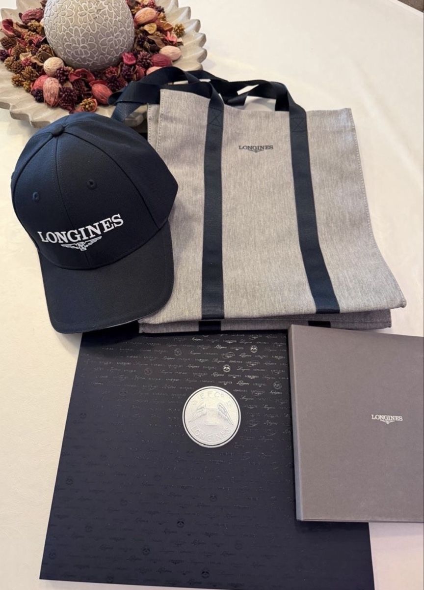 Longines Orologi: Lot de Goodies Longines – Nuovo e nell'imballaggio originale da La Chaux-de-Fonds venduto da cin_p5yf 1