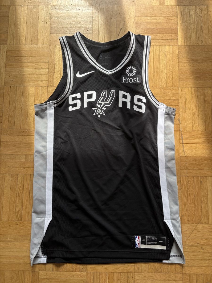 Nike Canottiere & Pantaloni: Maillot basquet NBA des Spurs M – Nuovo (secondo la descrizione) da Petit-Lancy venduto da Hpk_tbk